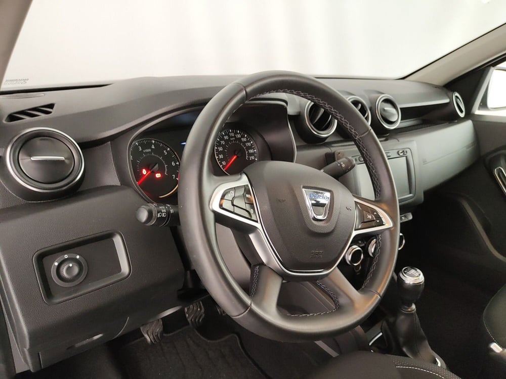 Dacia Duster usata a Caserta (19)