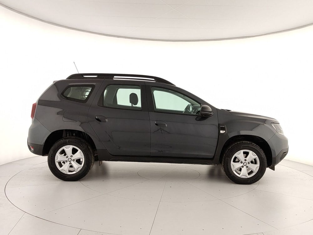 Dacia Duster usata a Caserta (7)