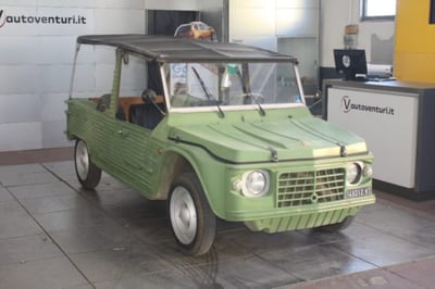 Citroen Mehari Mehari del 1974 usata a Civita Castellana