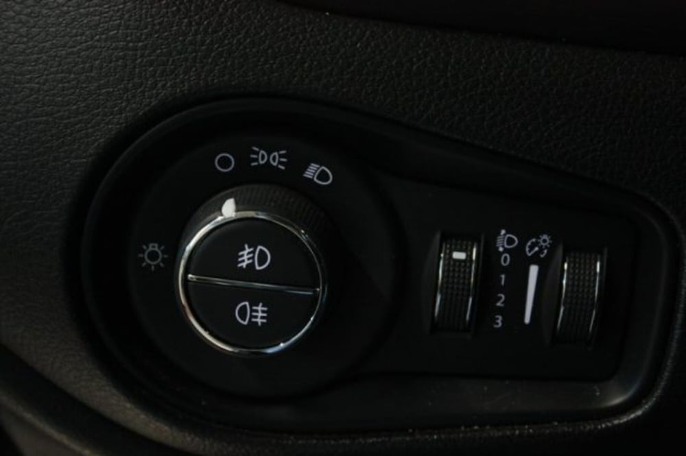 Jeep Renegade usata a Viterbo (16)
