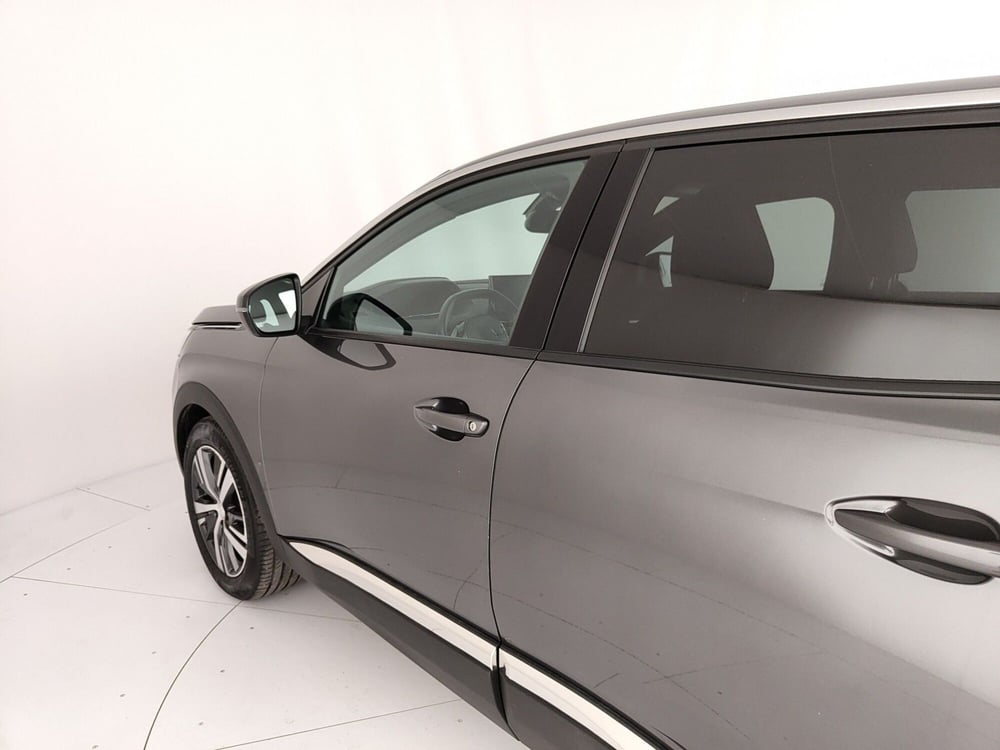 Peugeot 3008 usata a Caserta (11)