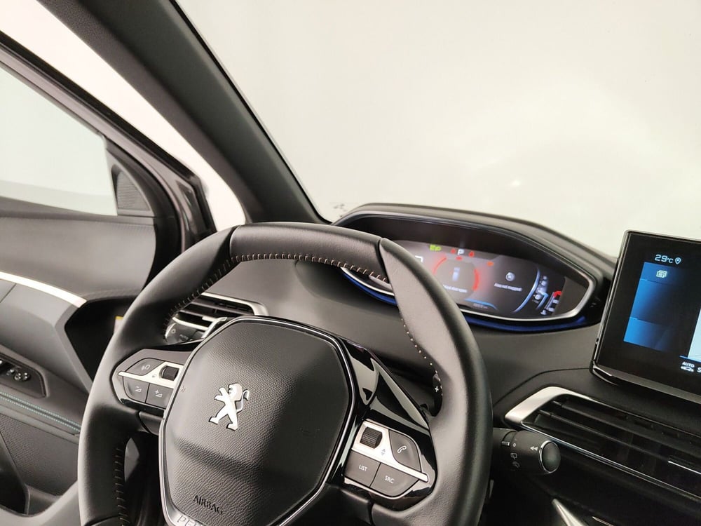 Peugeot 3008 usata a Caserta (20)