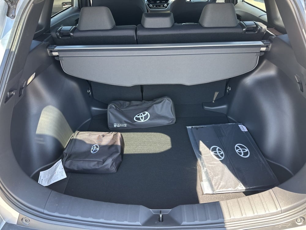 Toyota Corolla Cross Hybrid nuova a Siracusa (6)