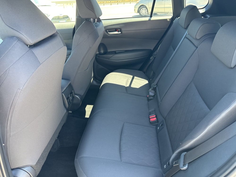 Toyota Corolla Cross Hybrid nuova a Siracusa (7)