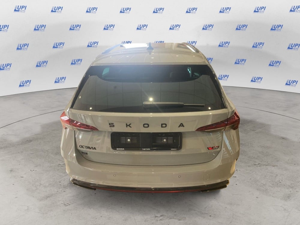 Skoda Octavia Station Wagon nuova a Prato (4)