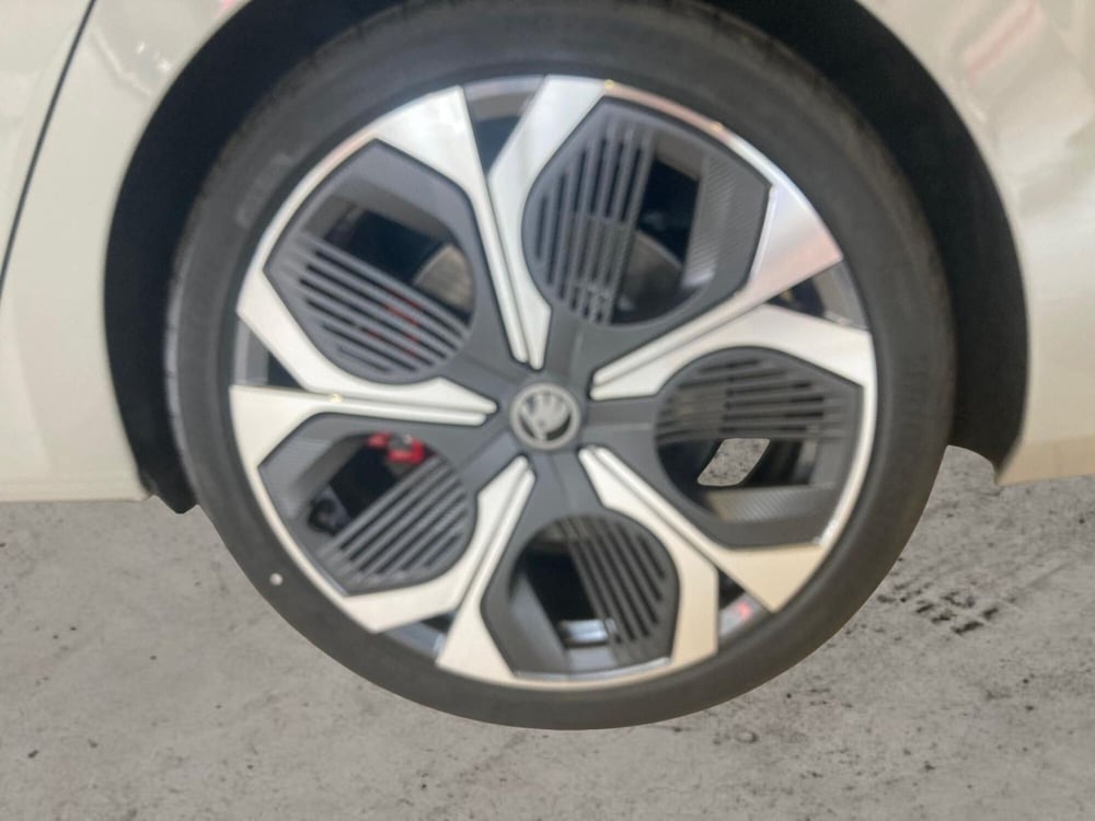 Skoda Octavia Station Wagon nuova a Prato (7)