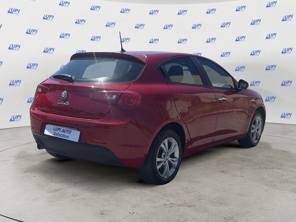 Alfa Romeo Giulietta usata a Pistoia (5)