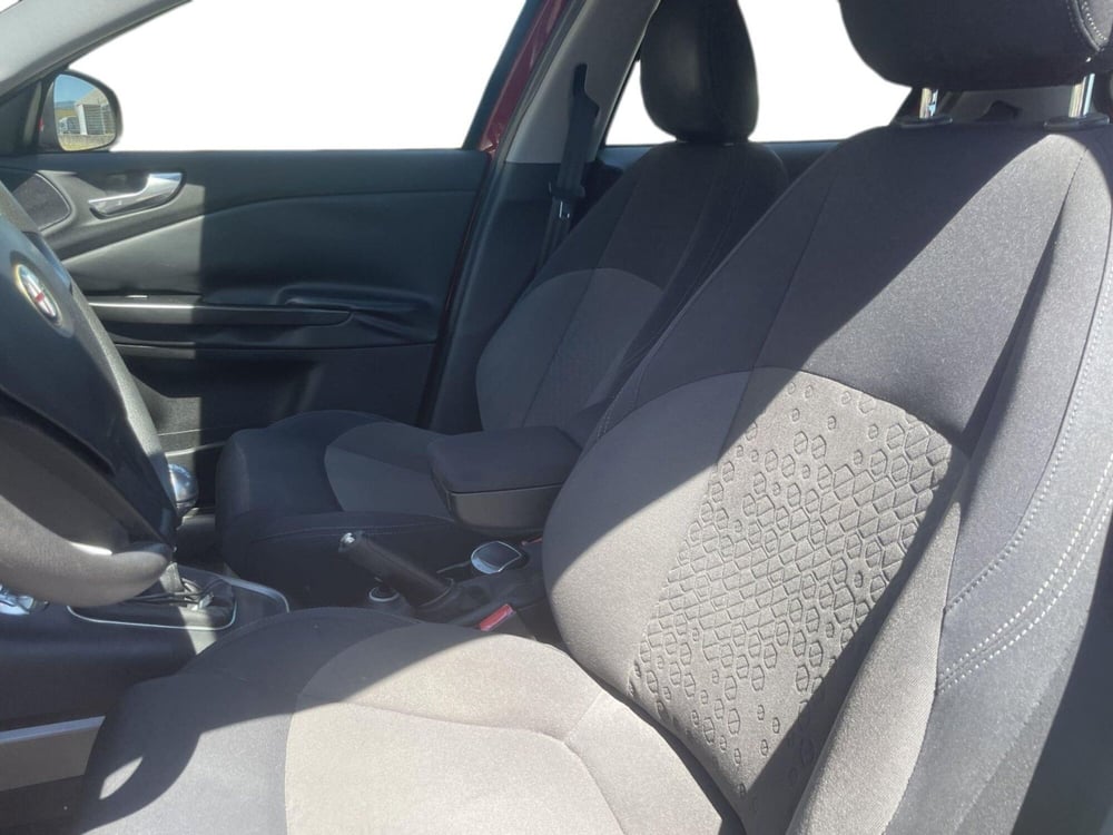 Alfa Romeo Giulietta usata a Pistoia (8)