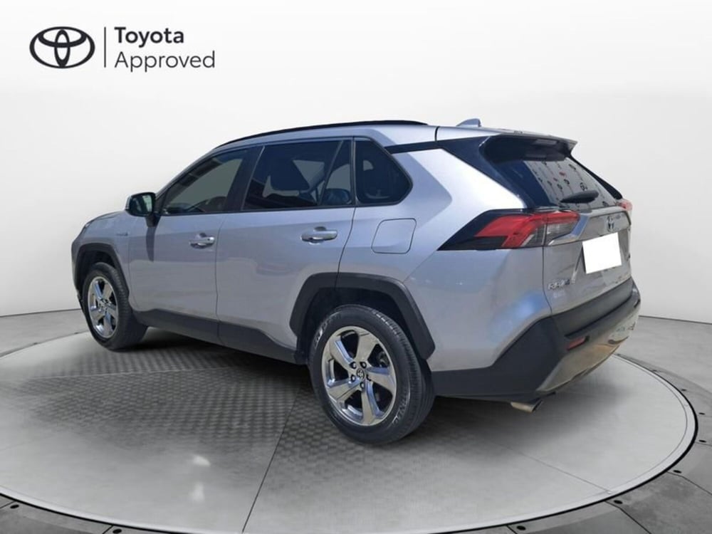 Toyota Rav4 usata a Cagliari (9)