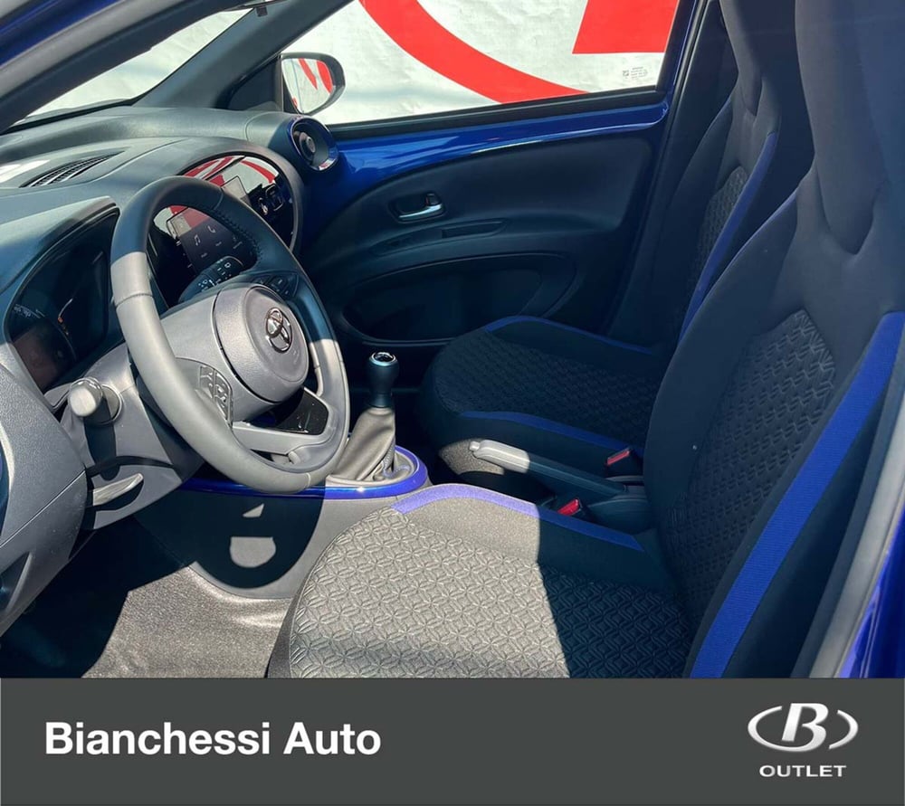 Toyota Aygo X nuova a Cremona (12)