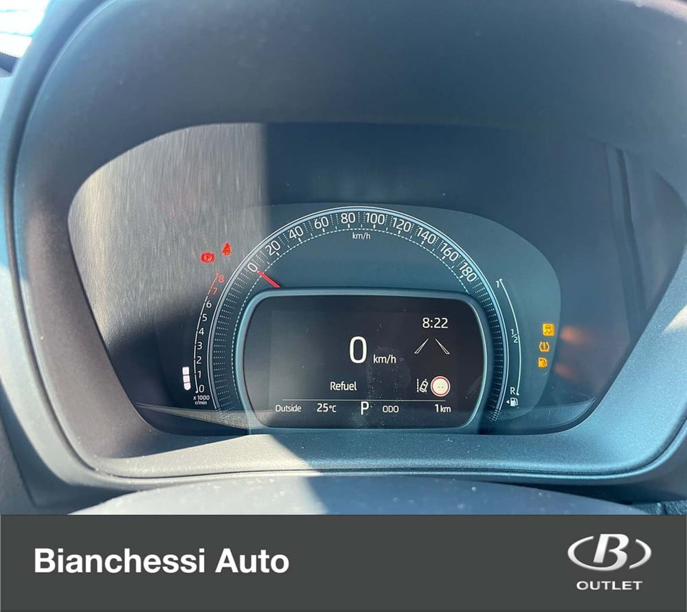 Toyota Aygo X nuova a Cremona (13)