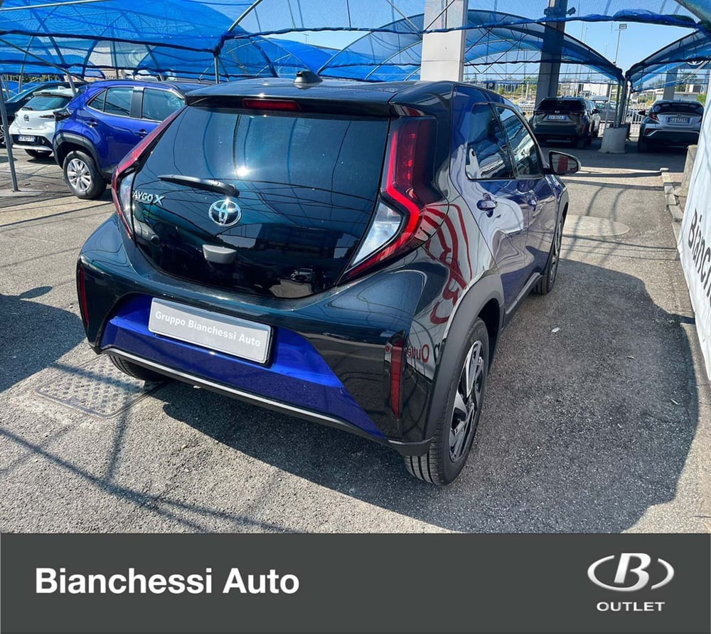 Toyota Aygo X nuova a Cremona (5)