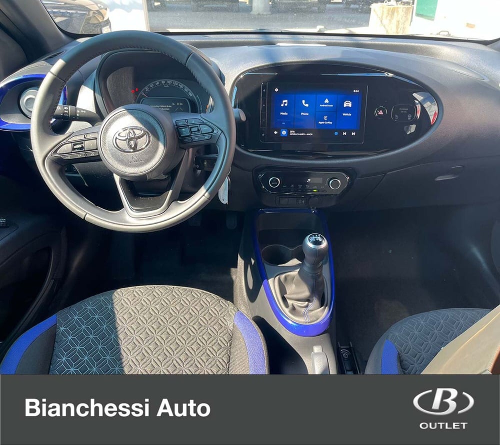 Toyota Aygo X nuova a Cremona (9)