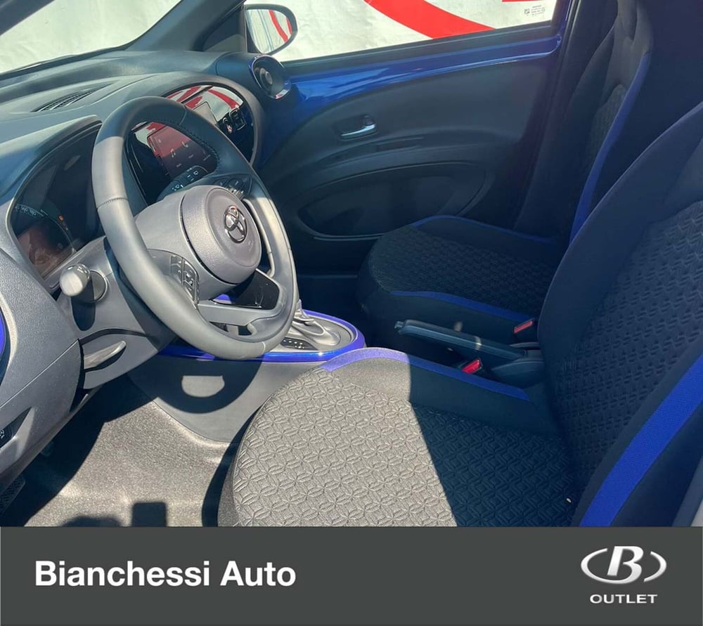 Toyota Aygo X nuova a Cremona (13)