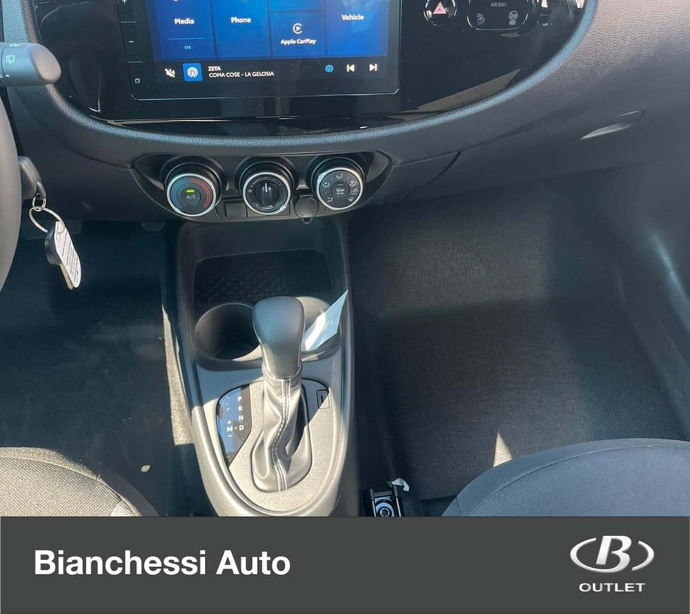 Toyota Aygo X nuova a Cremona (11)
