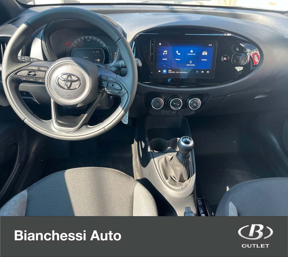 Toyota Aygo X nuova a Cremona (11)