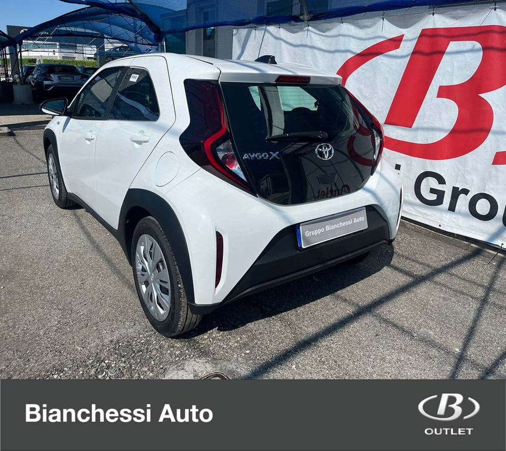 Toyota Aygo X nuova a Cremona (6)