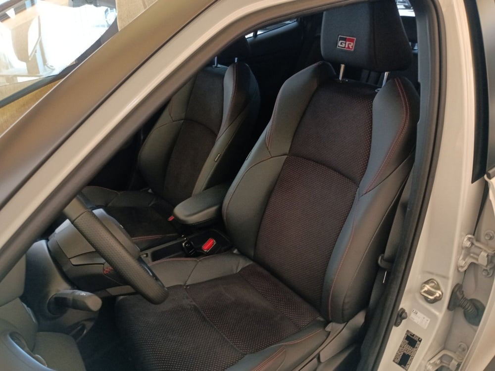 Toyota Yaris Cross usata a Milano (10)