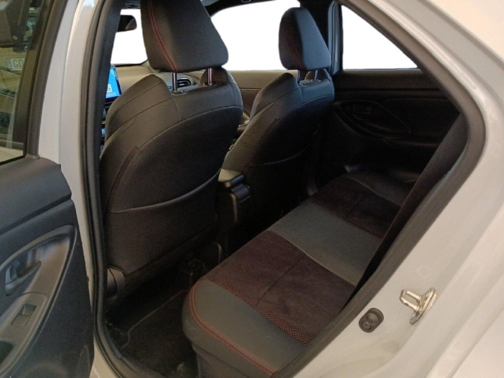 Toyota Yaris Cross usata a Milano (15)