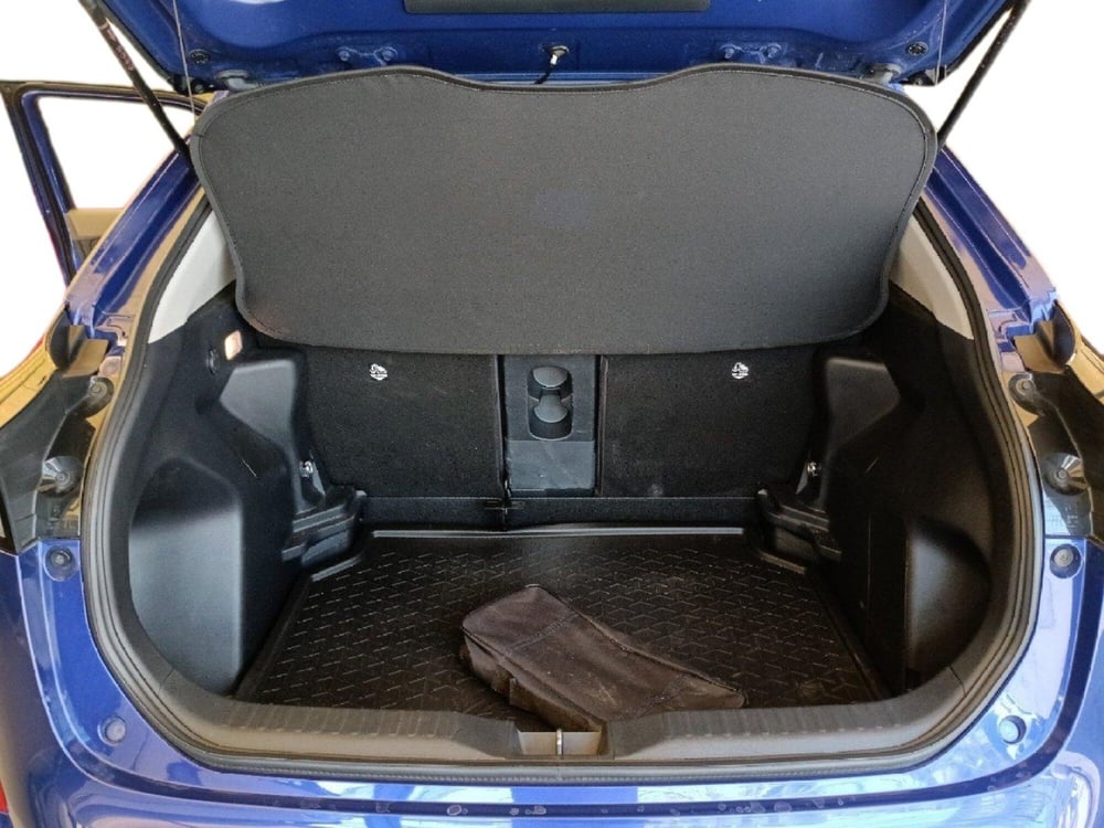 Toyota Yaris Cross usata a Milano (11)