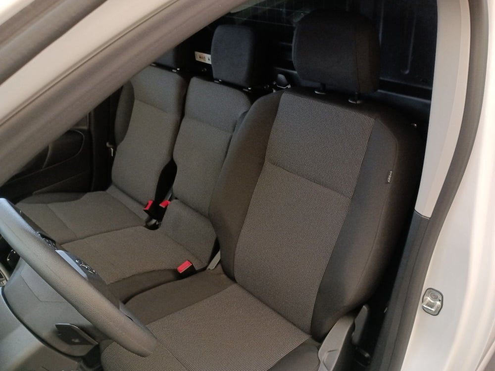 Toyota Proace City Furgone usata a Milano (10)
