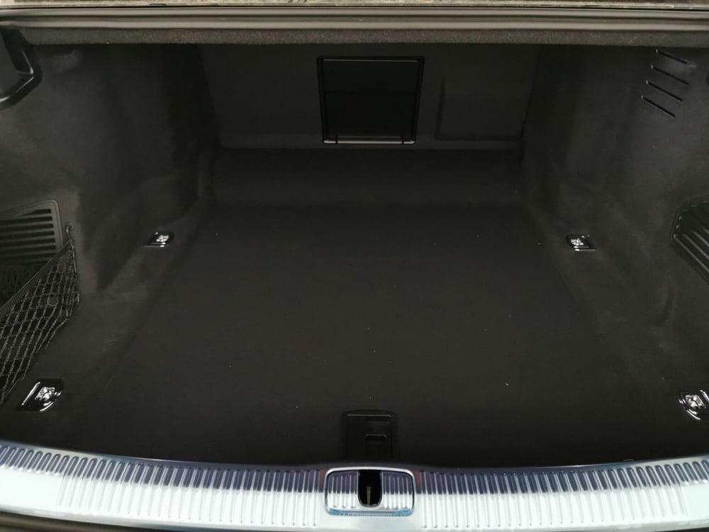 Audi A8 nuova a Chieti (7)