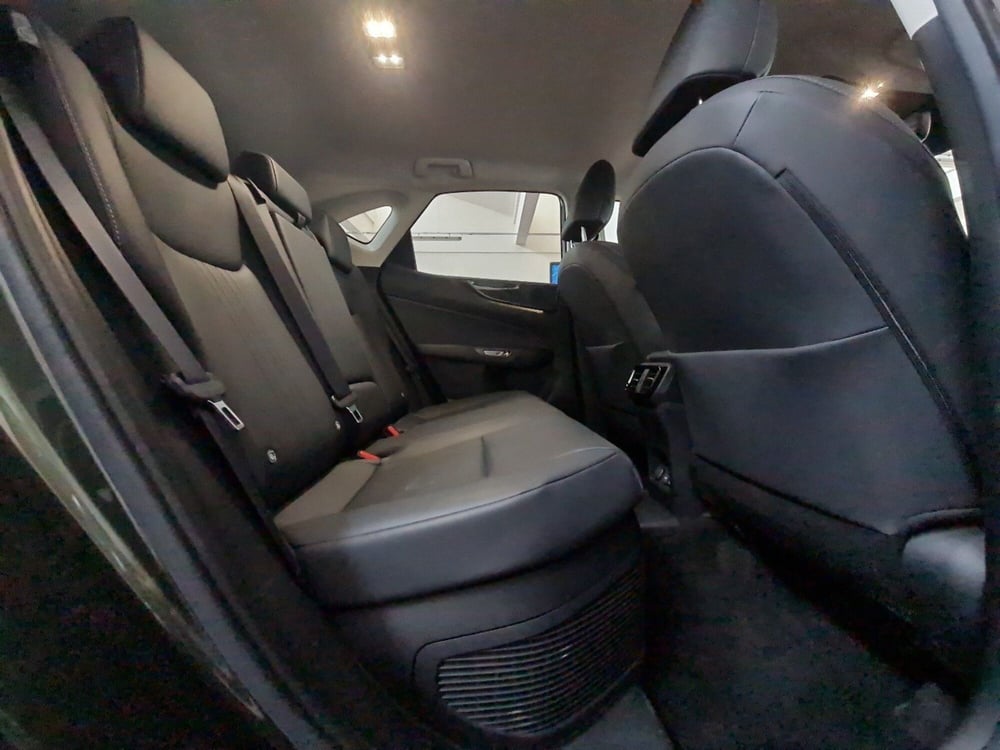 Lexus NX usata a Bologna (11)