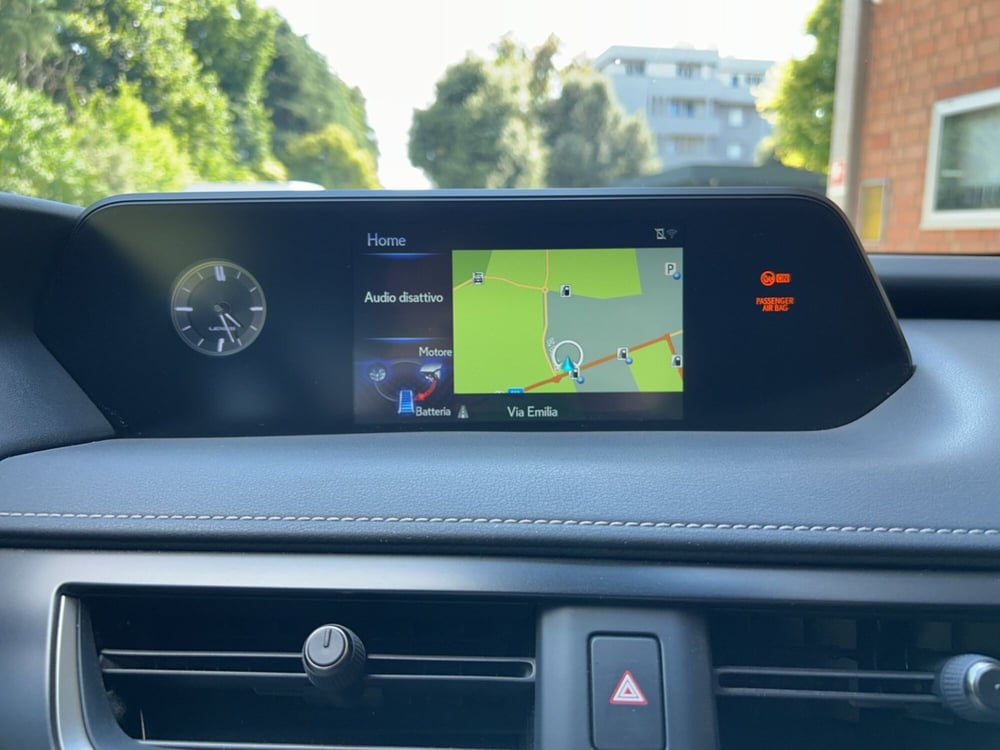 Lexus UX usata a Bologna (13)