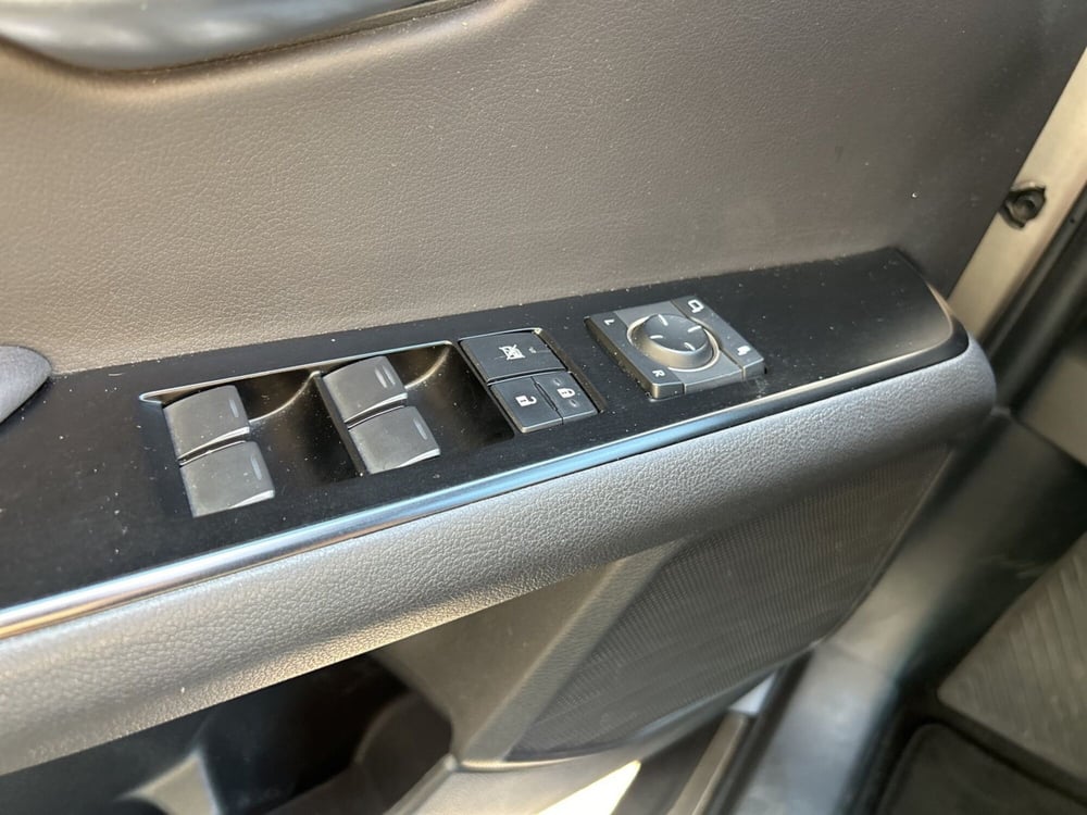 Lexus UX usata a Bologna (15)