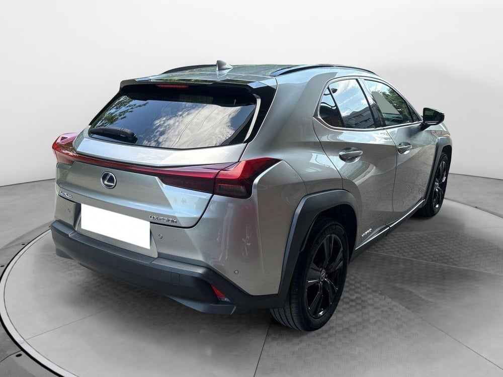 Lexus UX usata a Bologna (6)