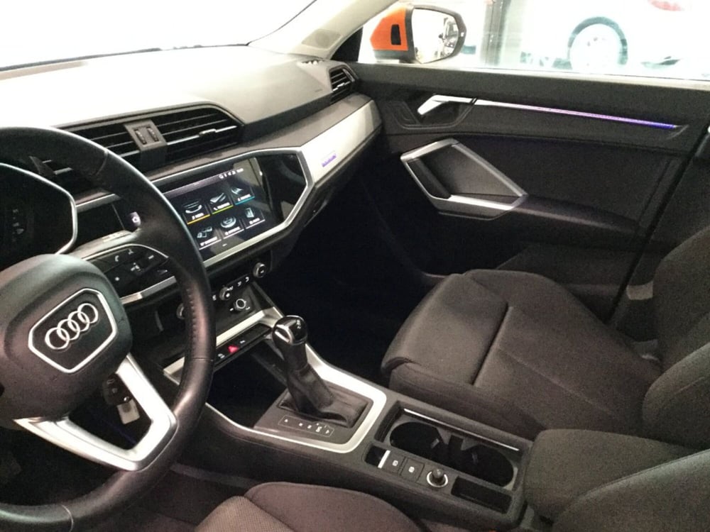 Audi Q3 Sportback usata a Livorno (12)