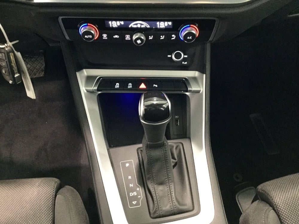Audi Q3 Sportback usata a Livorno (14)
