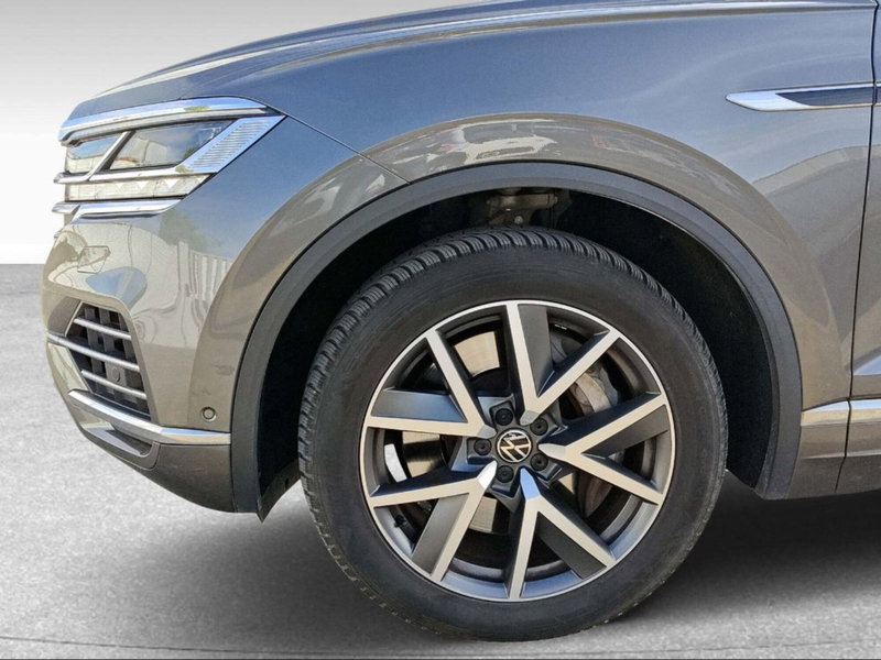 Volkswagen Touareg usata a Livorno (11)