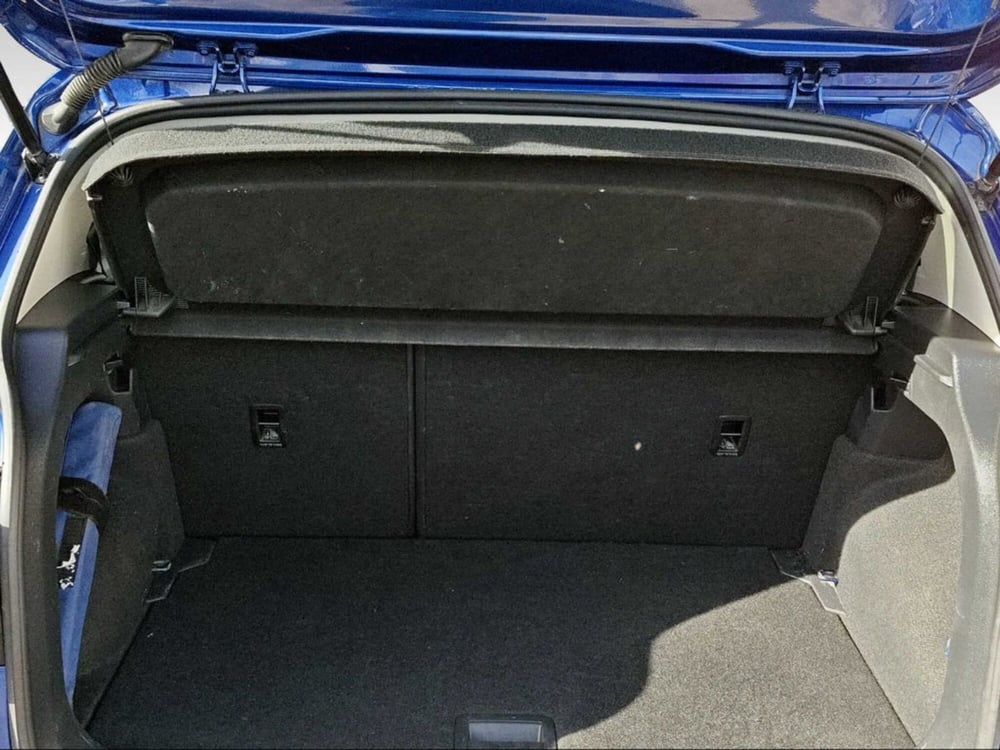 Volkswagen T-Cross usata a Livorno (12)