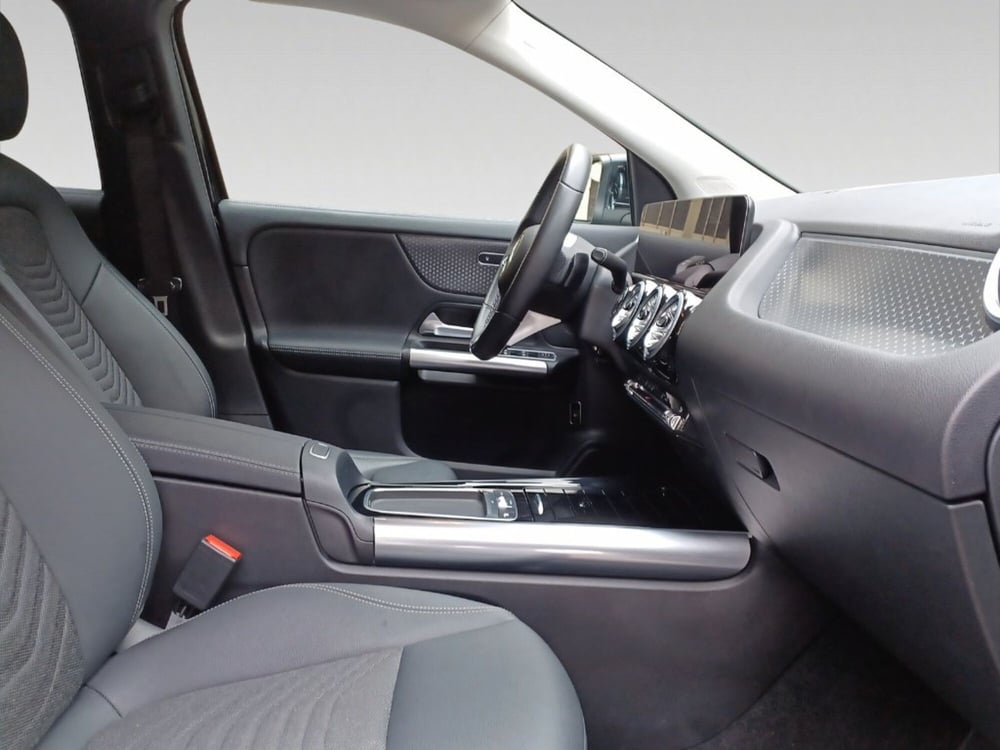Mercedes-Benz GLA SUV usata a Pisa (15)