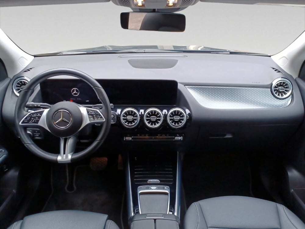 Mercedes-Benz GLA SUV usata a Pisa (16)