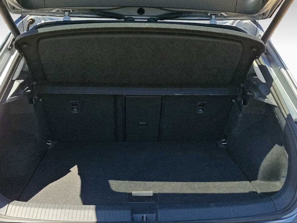 Volkswagen T-Roc usata a Livorno (6)