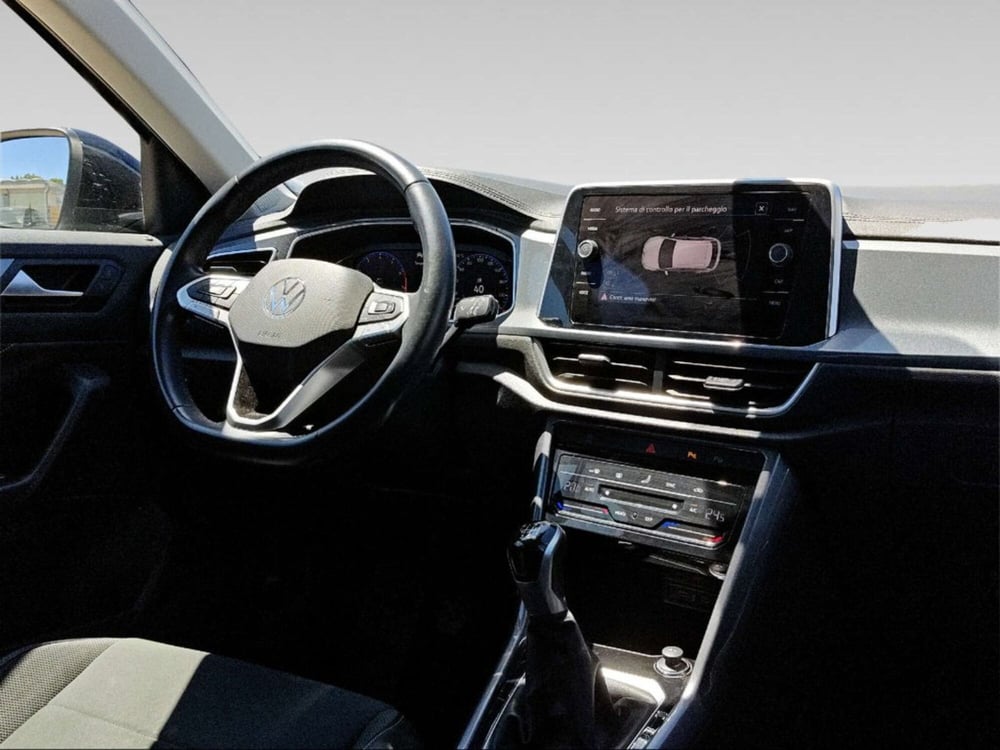 Volkswagen T-Roc usata a Livorno (8)
