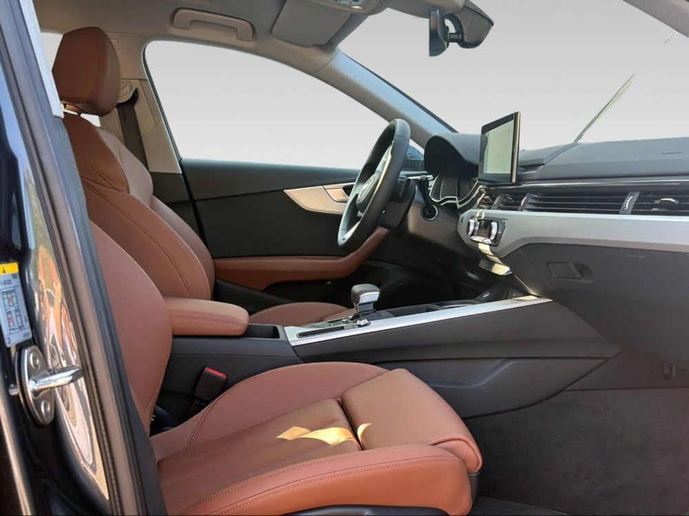 Audi A4 Avant nuova a Livorno (13)