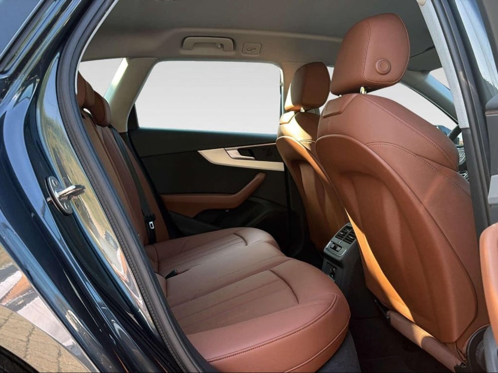 Audi A4 Avant nuova a Livorno (14)