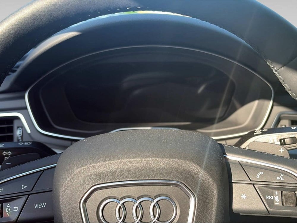 Audi A4 Avant nuova a Livorno (8)
