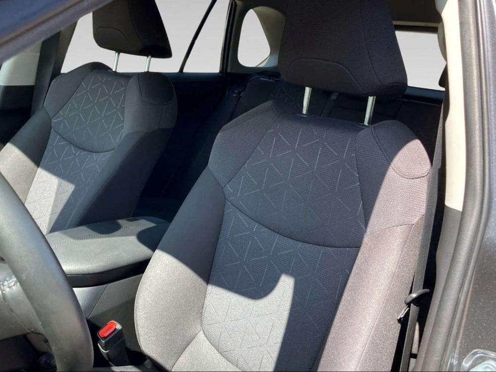 Toyota Rav4 usata a Pisa (9)