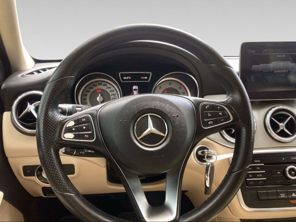 Mercedes-Benz GLA SUV usata a Pisa (11)