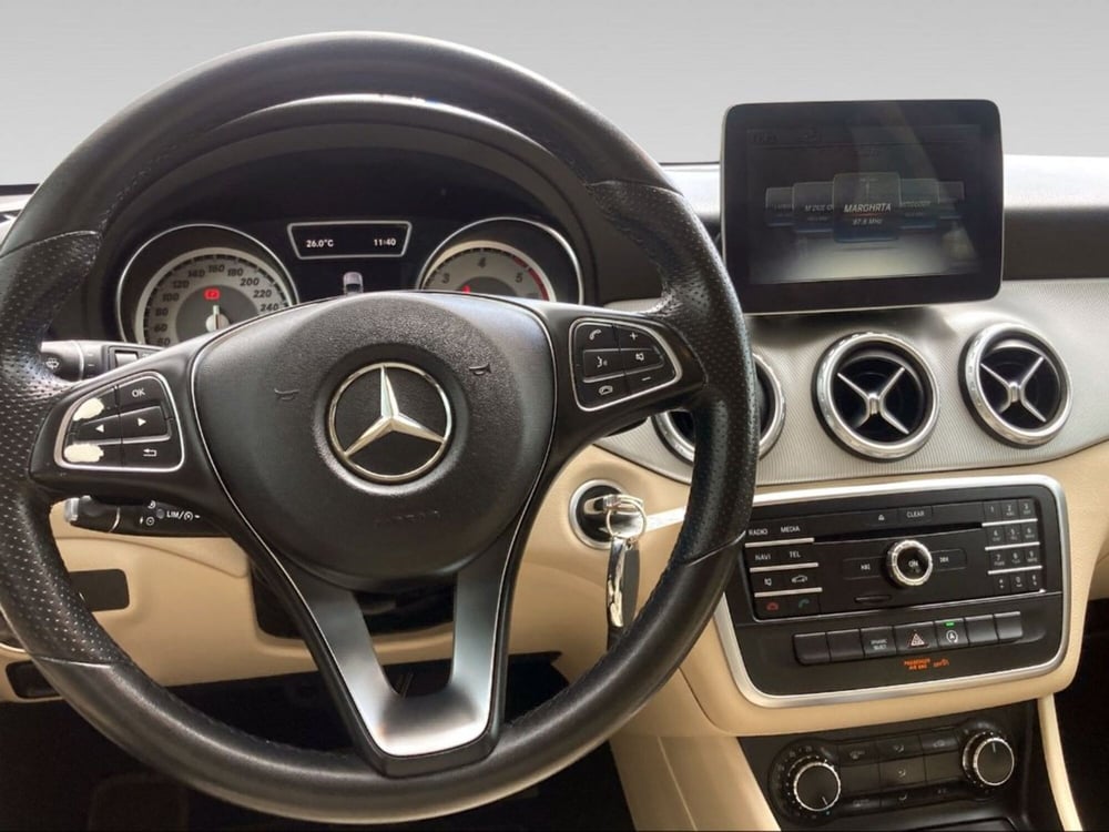 Mercedes-Benz GLA SUV usata a Pisa (12)
