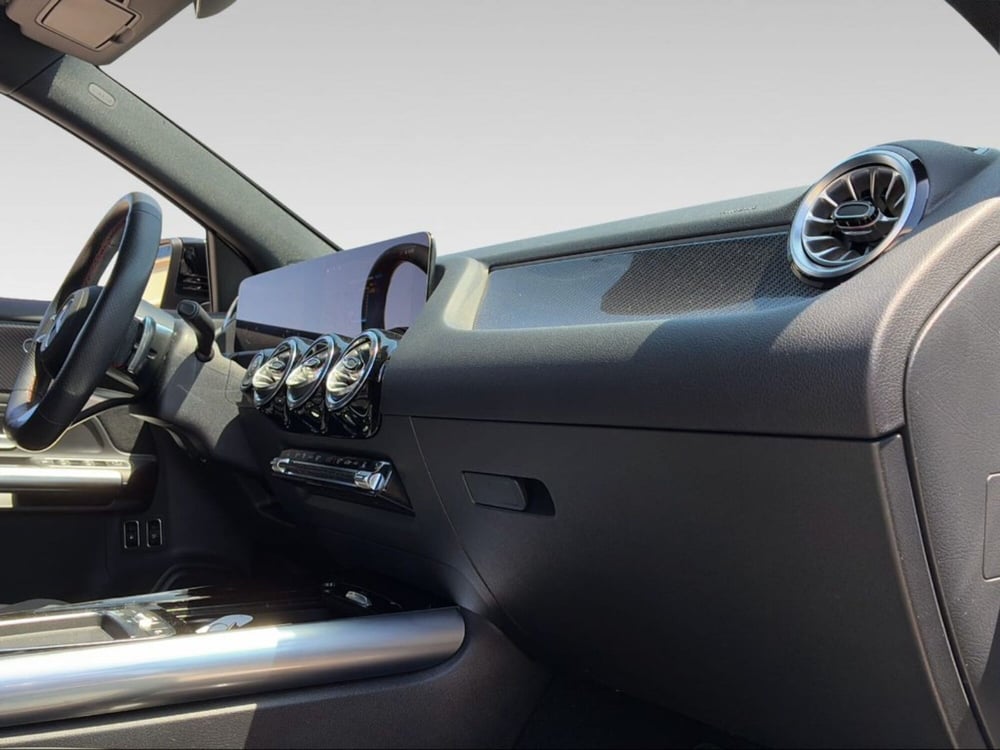 Mercedes-Benz GLA SUV usata a Pisa (9)