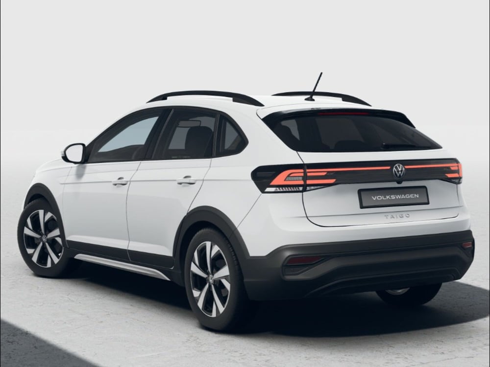 Volkswagen Taigo nuova a Livorno (3)
