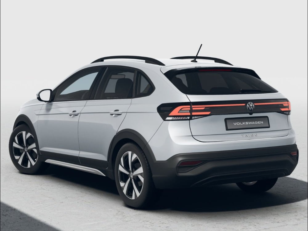 Volkswagen Taigo nuova a Livorno (3)