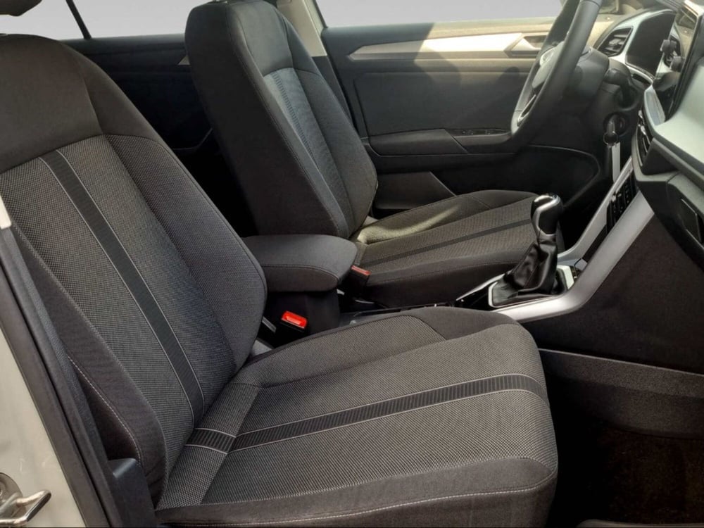 Volkswagen T-Roc usata a Livorno (12)