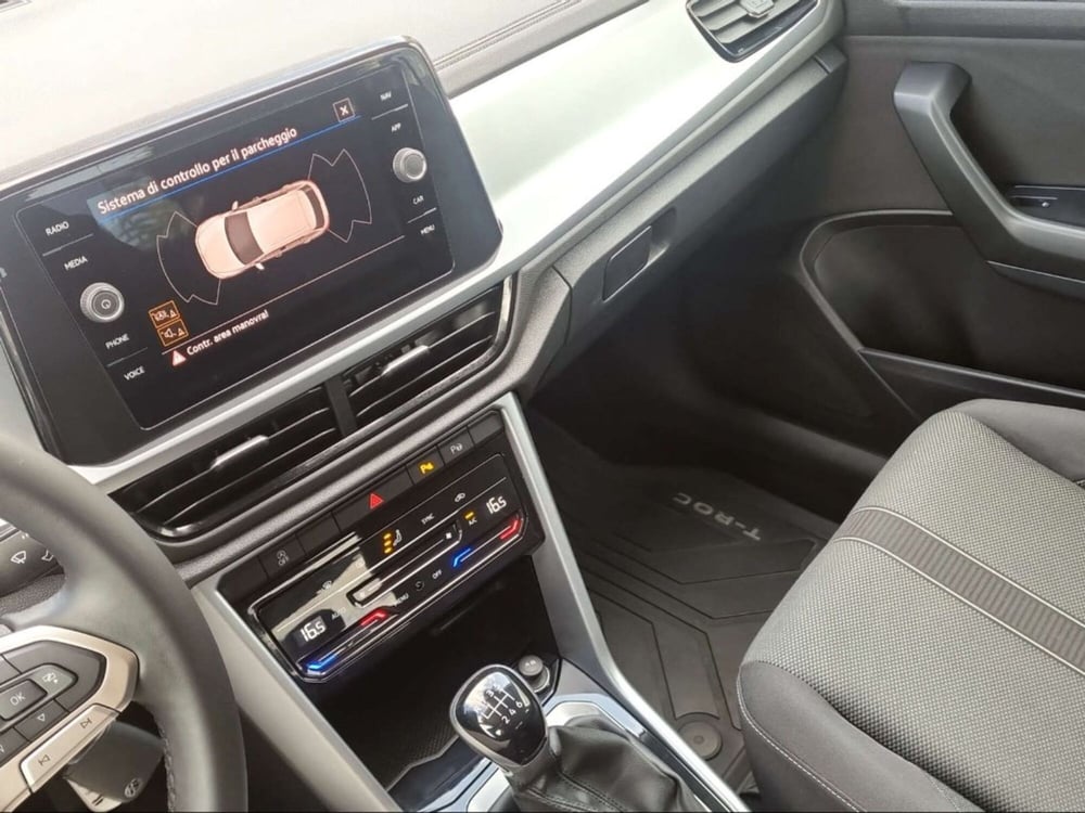 Volkswagen T-Roc usata a Livorno (13)