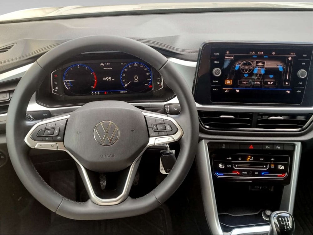 Volkswagen T-Roc usata a Livorno (8)
